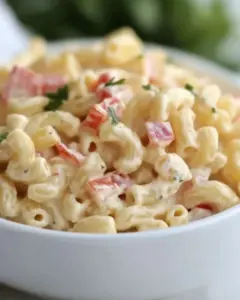 Classic Creamy Macaroni Salad