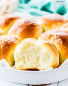 Overnight Sour Cream Rolls