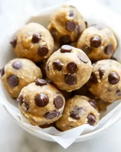 Raw Vegan Chocolate Chip Cookie Dough Balls