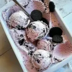 Strawberry Cookies and Cream Ice Cream